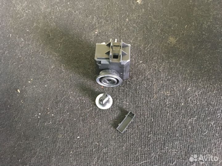 Замок зажигания Mercedes W218 CLS A2189054701