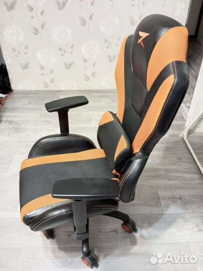 Игровое кресло