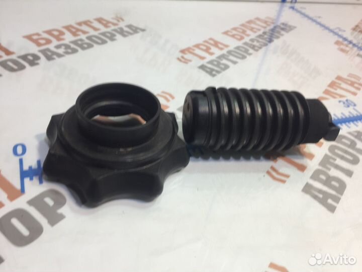 Шкода Октавия Кронштейн запаски