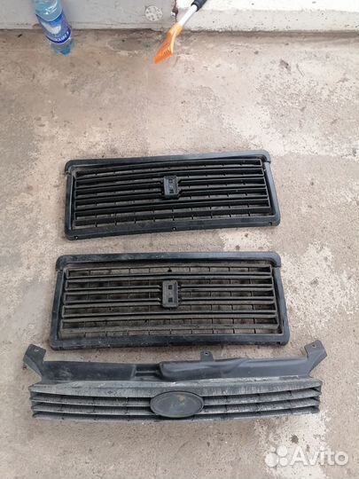 Решетка радиатора ваз 2107, черная