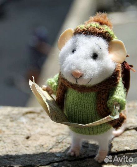 Валяная игрушка мышонок путешественник