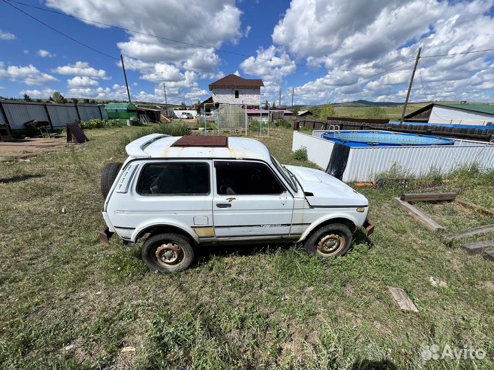 LADA 4x4 (Нива) 1.7 МТ, 2000, 100 000 км