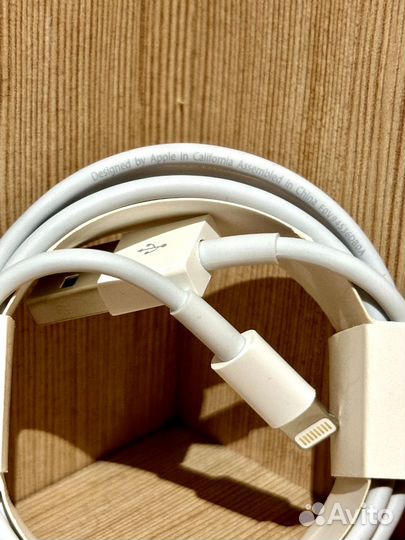 Кабель для зарядки Apple USB - Lightning 2 метра