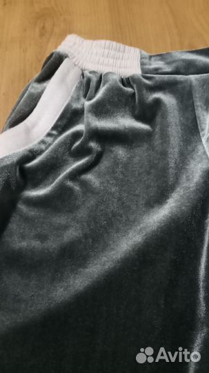 Спортивный костюм женский