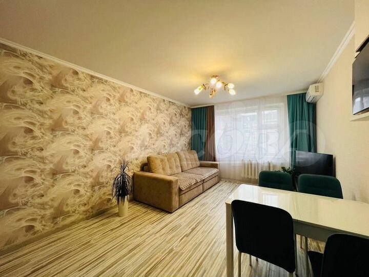 2-к. квартира, 58 м², 8/10 эт.