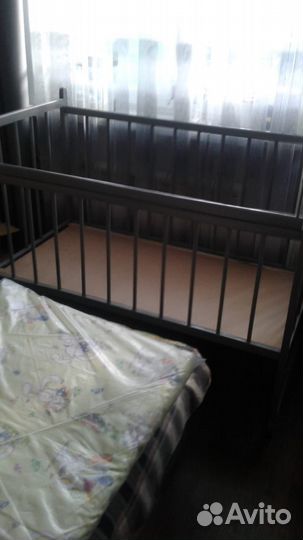 Детская кроватка