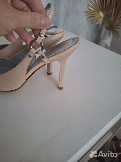 Босоножки слингбэки