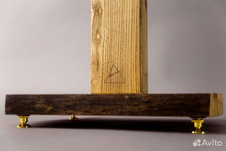 Стойки для акустики