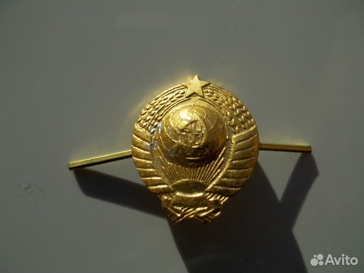 Эмблемы петличные 