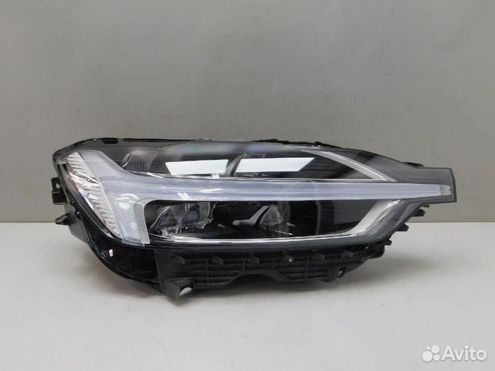 Фара правая Volvo XC60