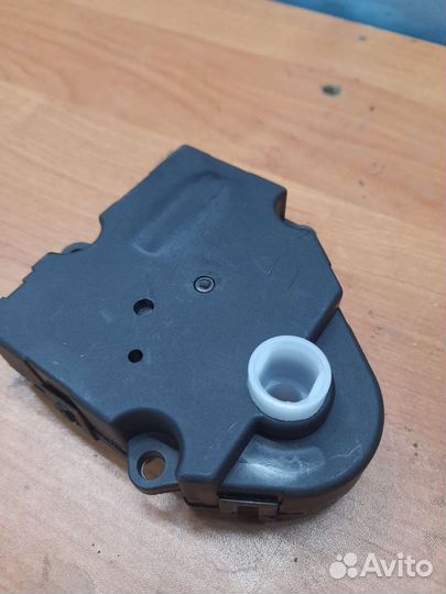 Сервопривод печки Mercedes Ml w163