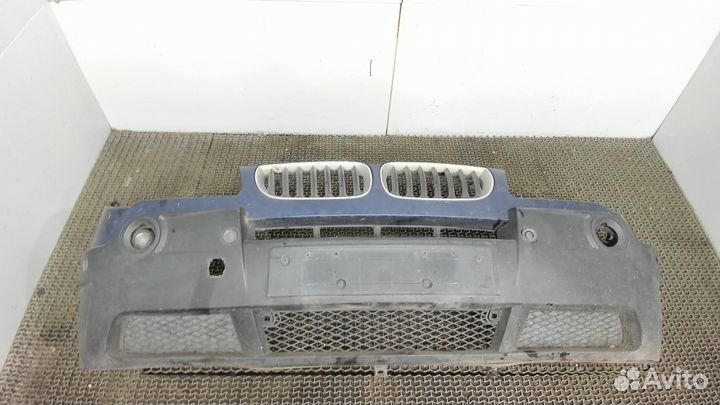 Решетка радиатора BMW X3 E83, 2004