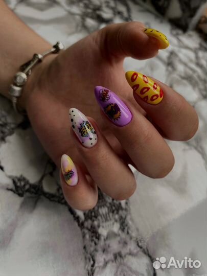 Маникюр педикюр