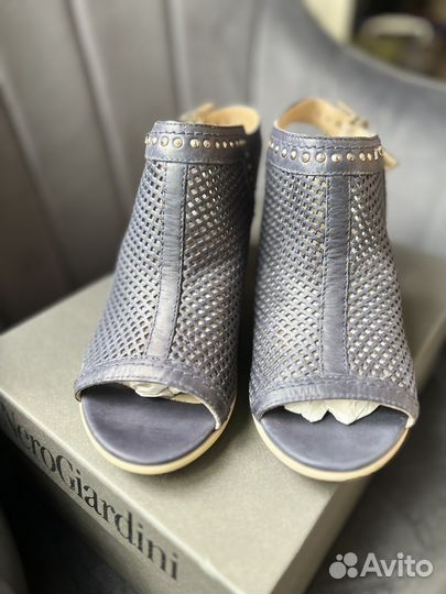 Новые Босоножки nero giardini 36