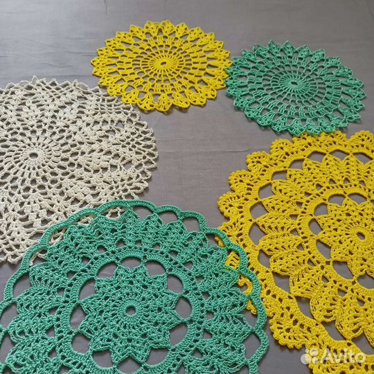 Комплект вязаных салфеток 5шт
