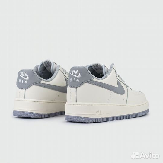 Кроссовки Nike Air Force 1