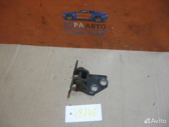 Петля двери задней левой нижняя GAZ Volga Siber 20