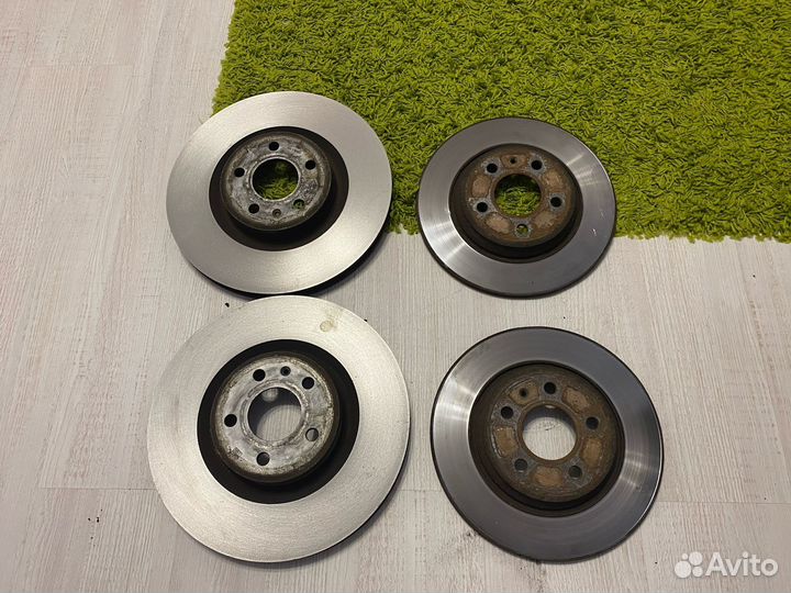 Тормозные диски передние 345 и задние 300 мм audi