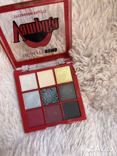 Тени для век