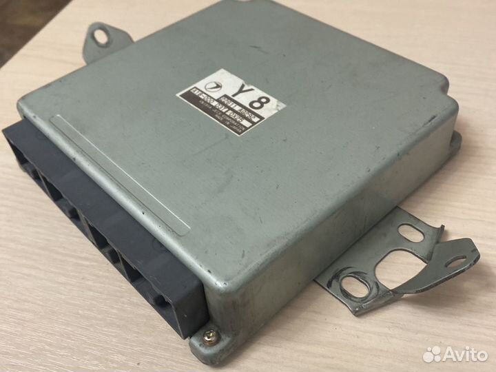 Блок управления двс Subaru Legacy BE5 EJ206