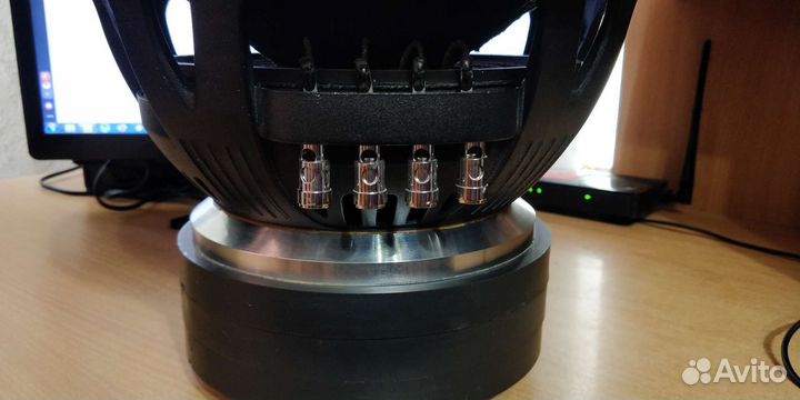 Продам сабвуферный динамик aura SW-C122XL