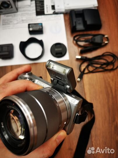 Цифровая камера Sony Alpha NEX-5n