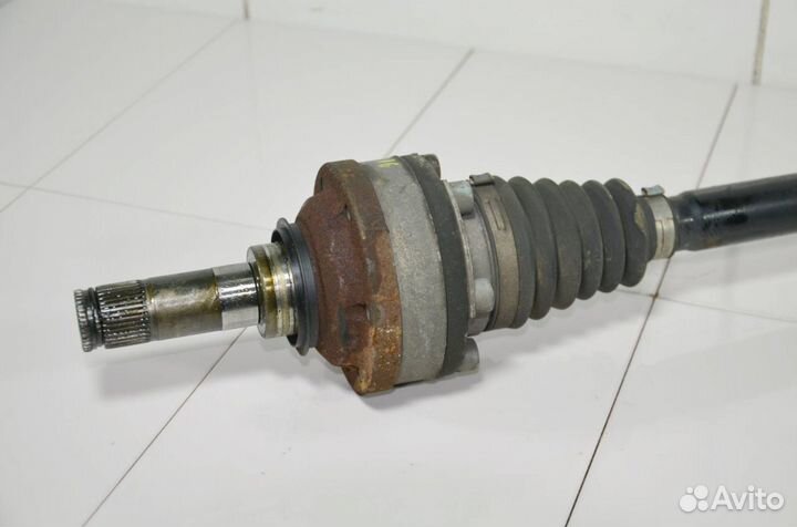 Приводной вал задний Audi A6 C6 3.2 AUK/BKH