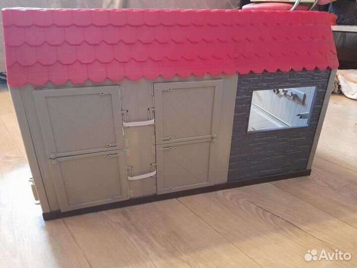 Домик кукольный Конюшня