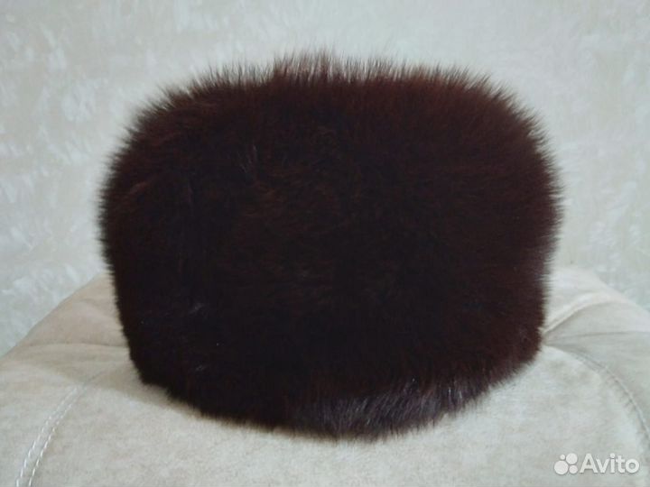 Женская меховая шапка