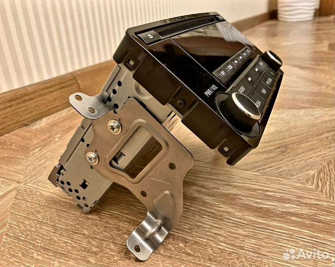 Магнитола с рамкой Mitsubishi outlander-3