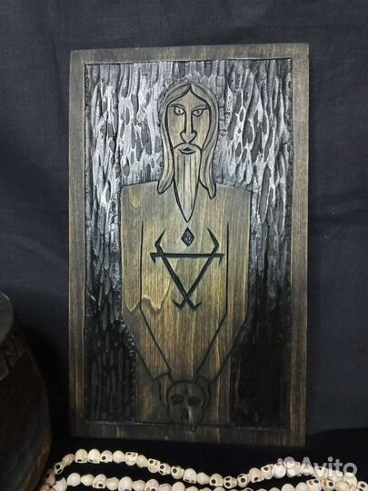 Резное панно Чернобог