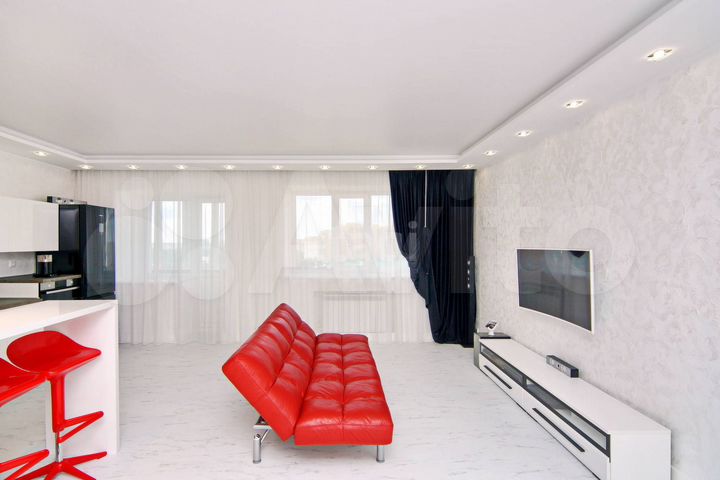 2-к. квартира, 70 м², 8/12 эт.