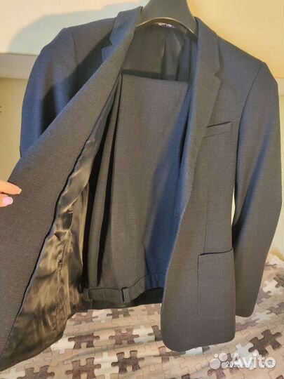 Школьный костюм, 