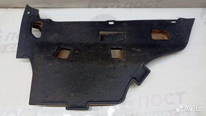 Дефлектор воздушный правый Peugeot 308 4A EP6 2011