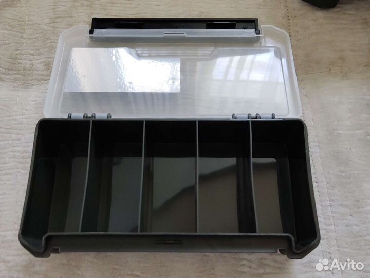 Коробка рыболовная для карповых принадлежностей