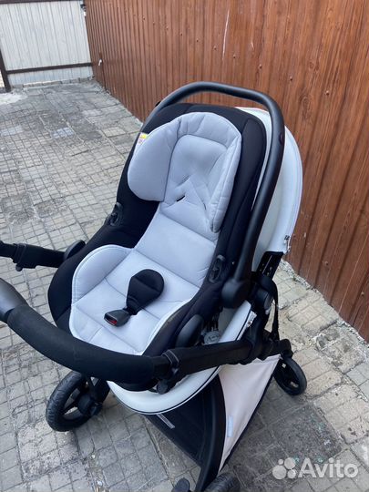 Коляска Hot Mom 3 в 1