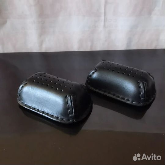 Игольница кожаная