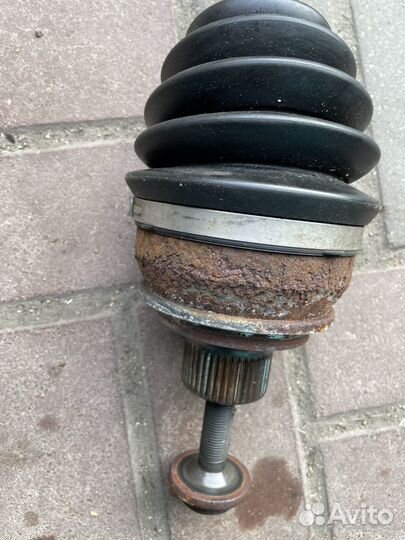 Полуось (приводной вал, шрус) Audi A6 C8 (4K)