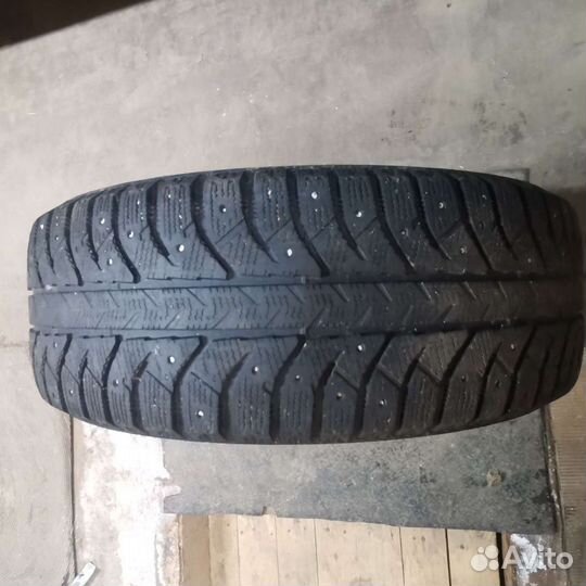 Bridgestone Ice Cruiser 7000 215/60 R17 100