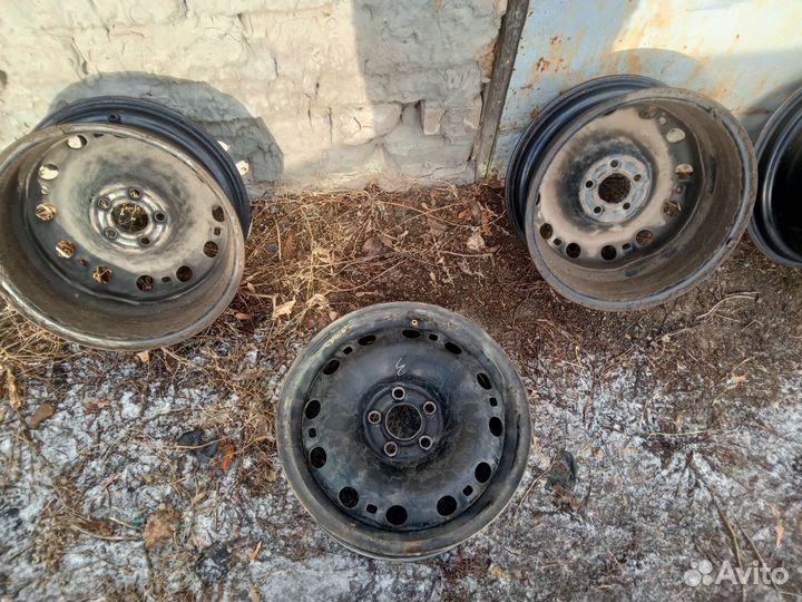 Штамповочные диски r15