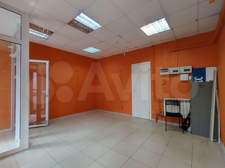 Торговое помещение на 1-ой линии, 22 м²