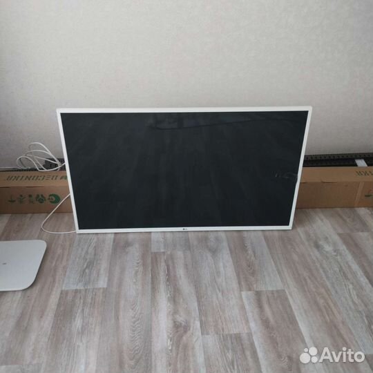 Телевизор samsung