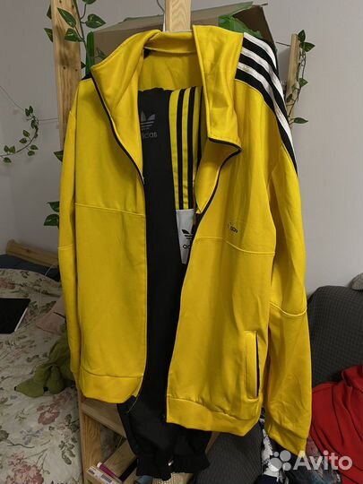 Спортивный костюм