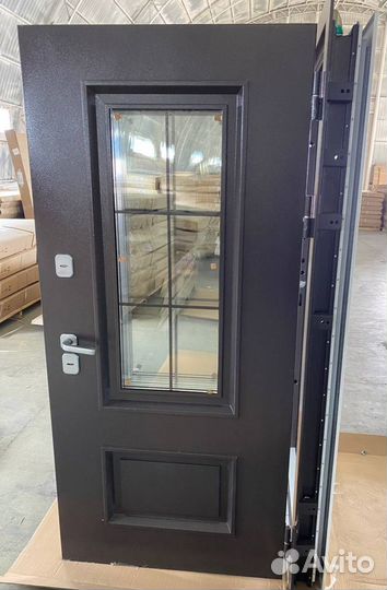 Входная металлическая дверь 