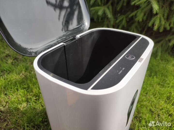 WiFi кормушка с видео для кошек и маленьких собак