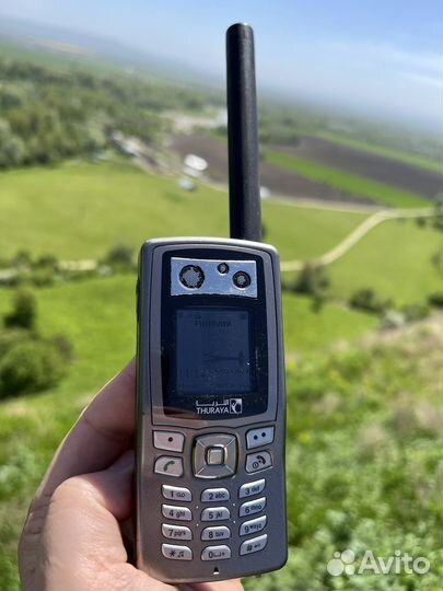 Спутниковый телефон Thuraya SO-2510
