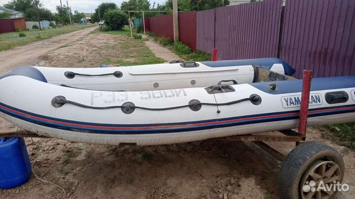 Продаётся лодка