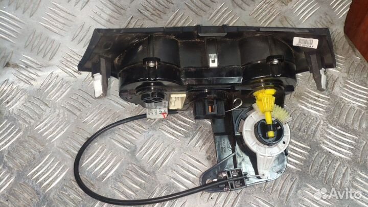 Блок управления отопителем Hyundai Solaris 2011-17