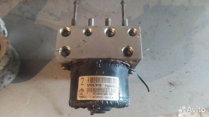 Блок ABS Volvo S80