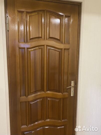 Дверь входная деревянная бу
